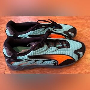 New Men’s PUMA Inhale sneakers in the Aquatic/Orange Glo